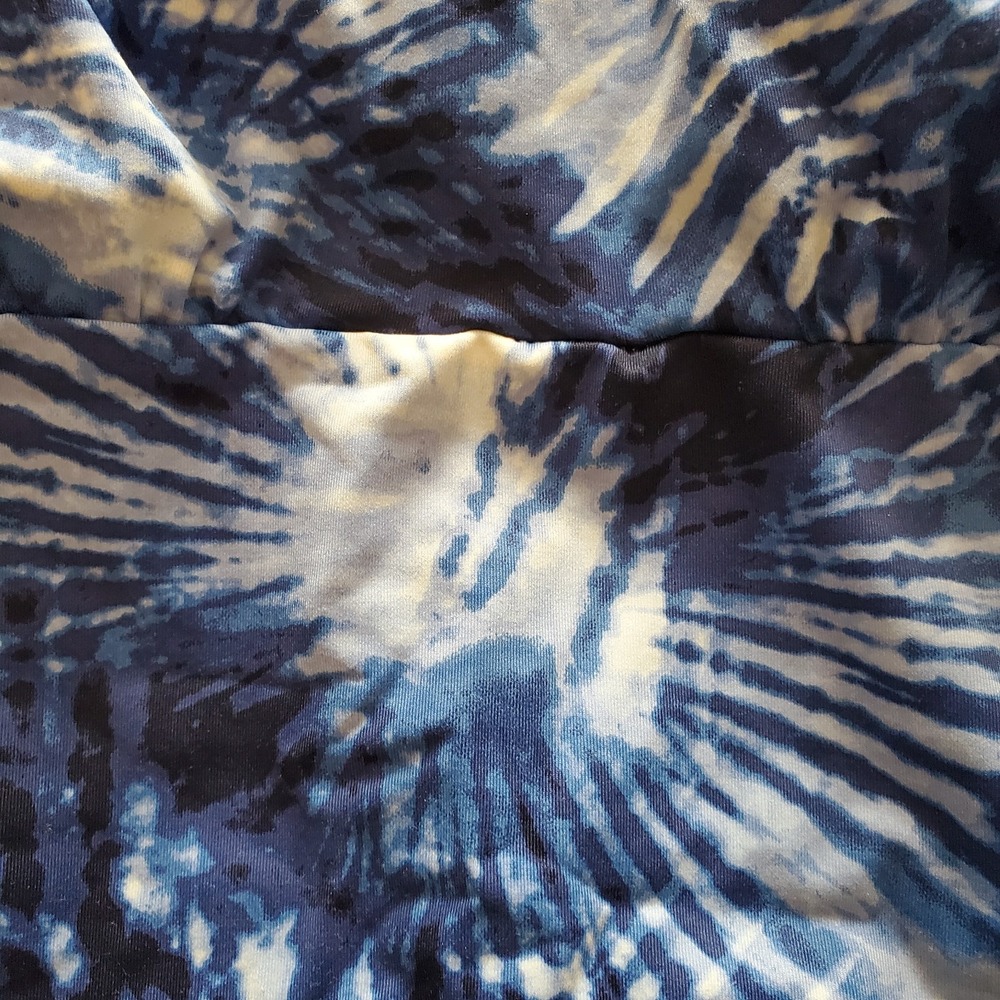 Lands End Size 6 Swim Tankini‎ Top Blue Tie Dye Square Neck UPF50 Underwire - Picture 2 of 7